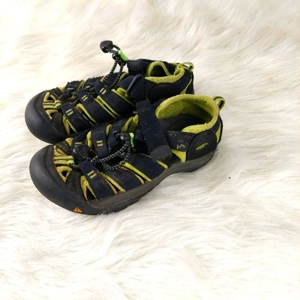 Keen 1009965 Youth Newport Waterproof Sandals